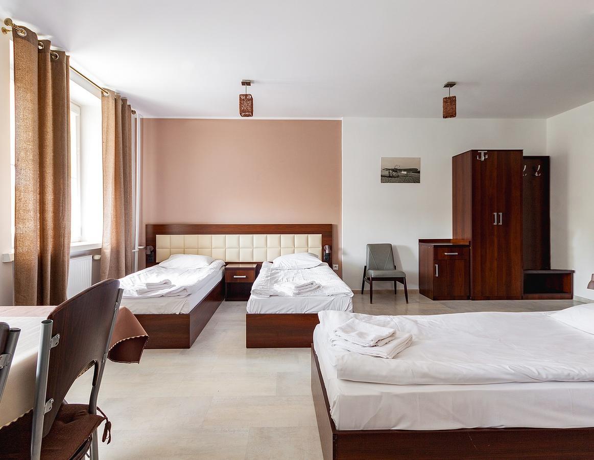 Avion Hotel Swidnik  Exterior photo